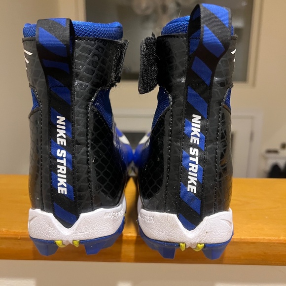 Nike Strike Athletic Cleats main image 5